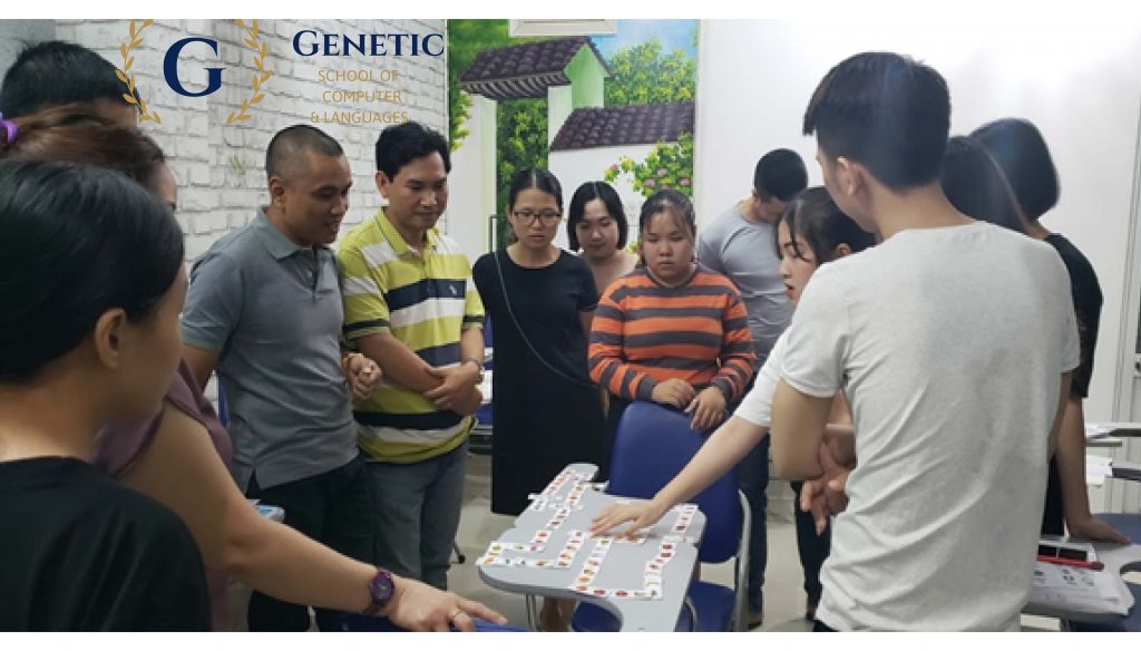 #Lớp học tiếng Anh tham gia các trò chơi học tập
